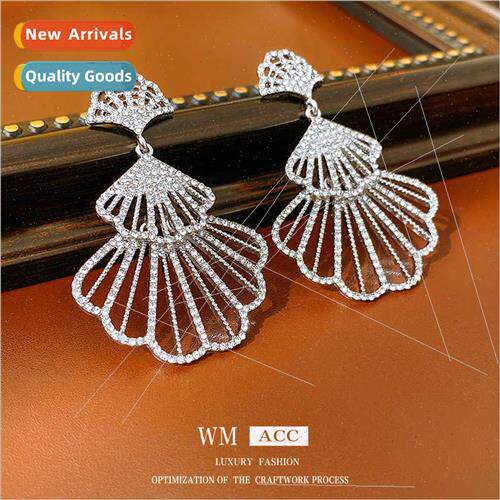 lver needle wh diamond fan-shaped hollow earrings Europe fas