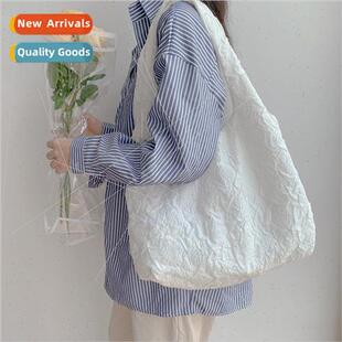 2021 new Japanese ins pleated artistic sense of black and wh