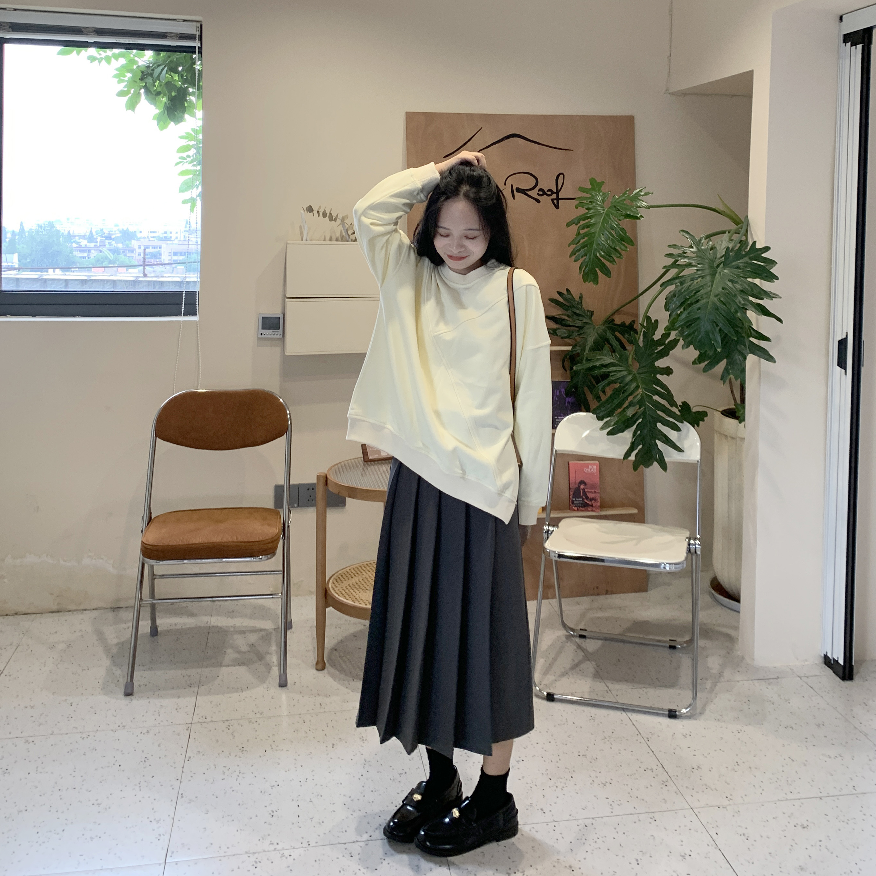 小个子灰色气质西装百褶半裙