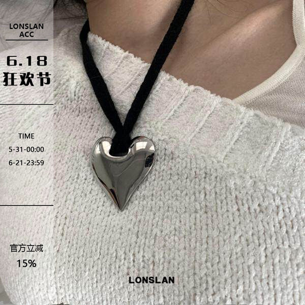 LONSLAN ACC 2024搭配 小众设计黑色质感爱心金属吊坠毛线项链