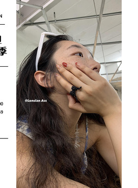 LONSLANACC黑色蝴蝶串珠戒指