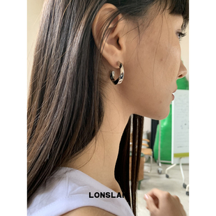 LONSLAN 2025ss简约气质扭结开口字母轻奢耳环百搭耳钉 ACC