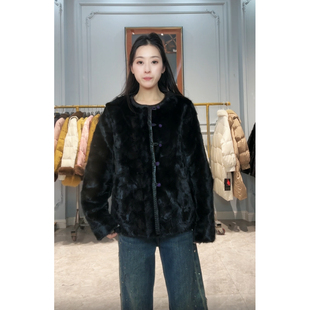 bu退换价格1599 号 衣长 0128芬达