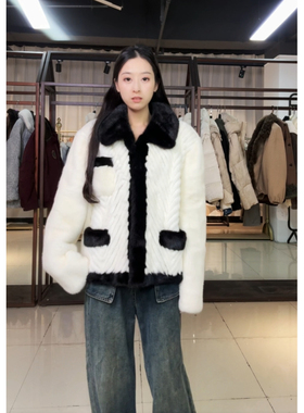 0125芬达   39 号 bu退换价格 4599   衣长58 胸围114