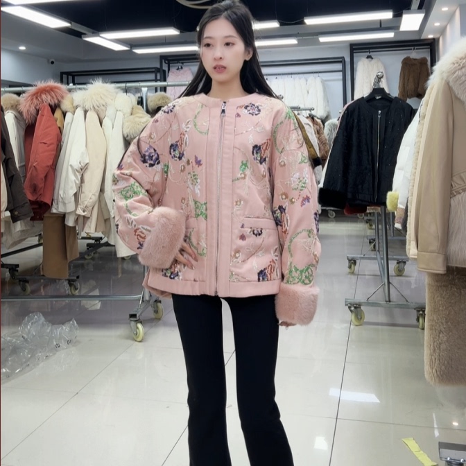 1202芬达 75 号 bu退换价格599  衣长