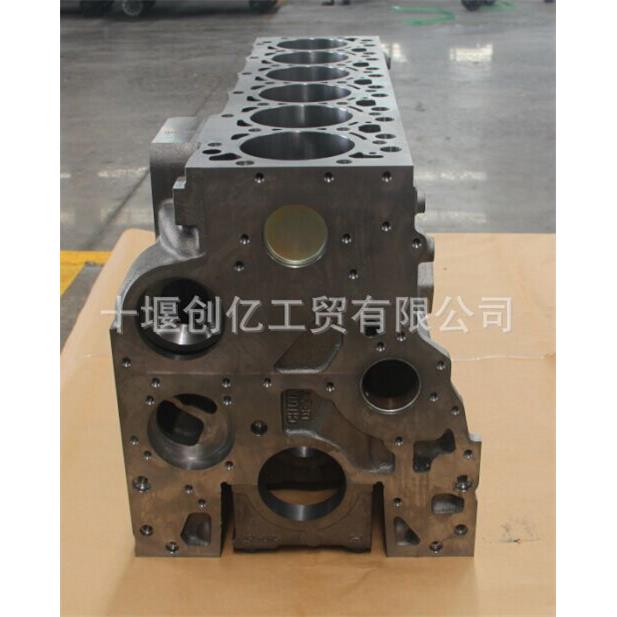适用于康明斯QSB6.7发动机配件气缸体 4946585 5405072 4990451