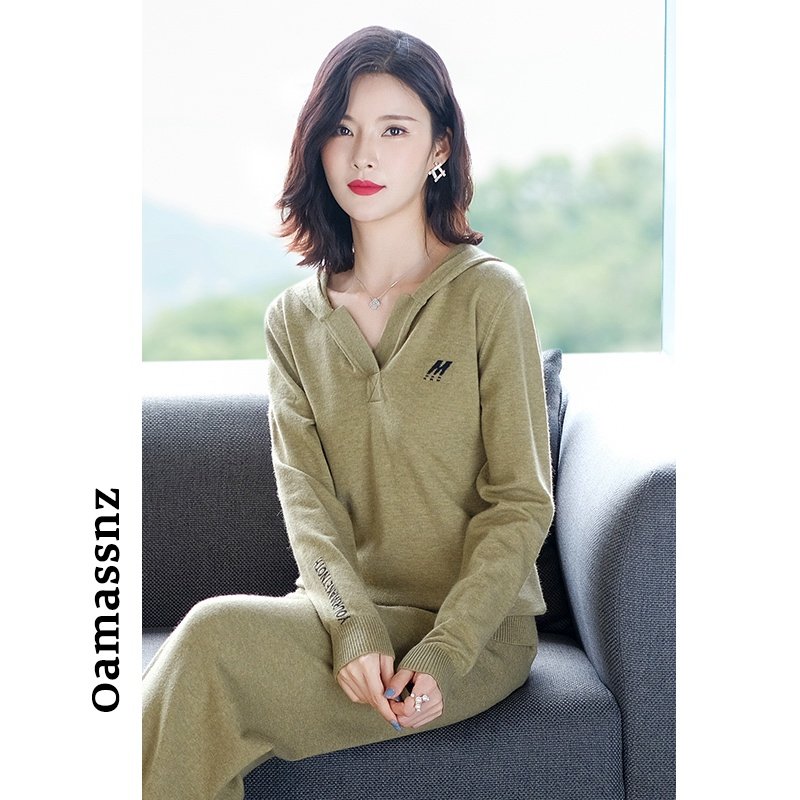 欧阿玛施女装旗舰店官网2020秋冬季新款针织衫女欧货时尚两件套装