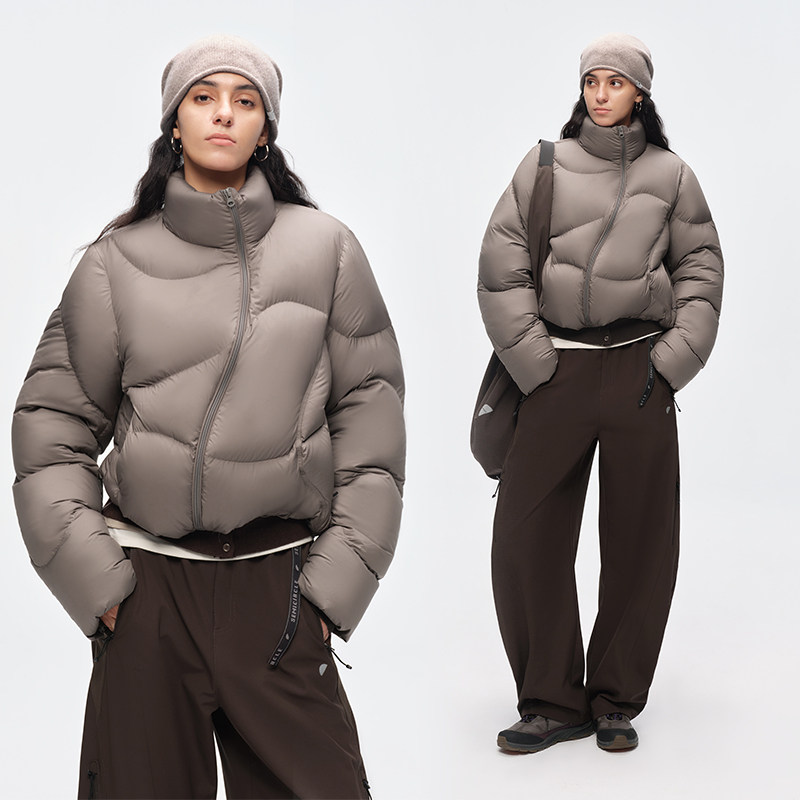 半圆女装[复古]2025冬季自由曲线绗缝工艺宽松短款不规则羽绒服女