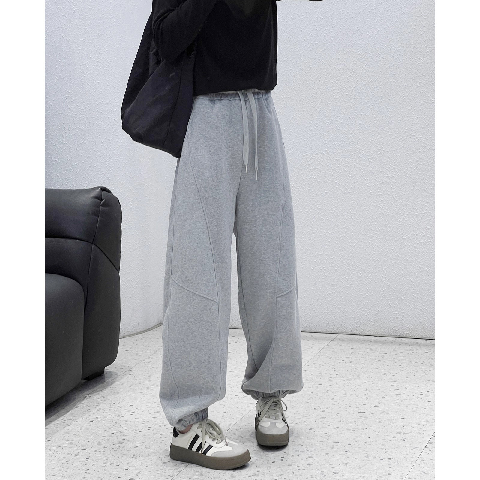 松紧腰立体裁剪百搭收口卫裤