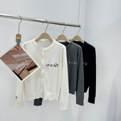 福利 CHUQ 6173韩版 10.13 小松鼠刺绣全羊毛圆领开衫 小外套