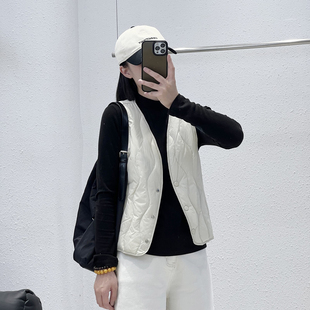 2302欧货90白鸭绒简约绗线百搭打底羽绒马甲 AFN 10.2 福利
