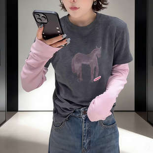 小马印花撞色假两件长袖T恤女2026早春新款百搭显瘦上衣韩版潮流