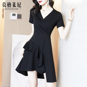 黑色法式连衣裙小众设计感2026夏季新款荷叶边不规则小黑裙A字裙