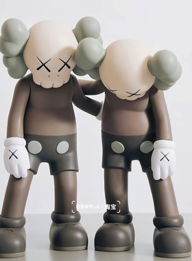 Mand kaws Along the way公仔 kwas潮流手办桌面摆件考斯玩偶装饰