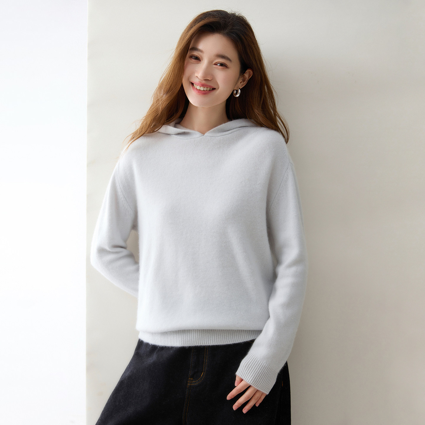 秋冬连帽山羊绒针织衫女软糯