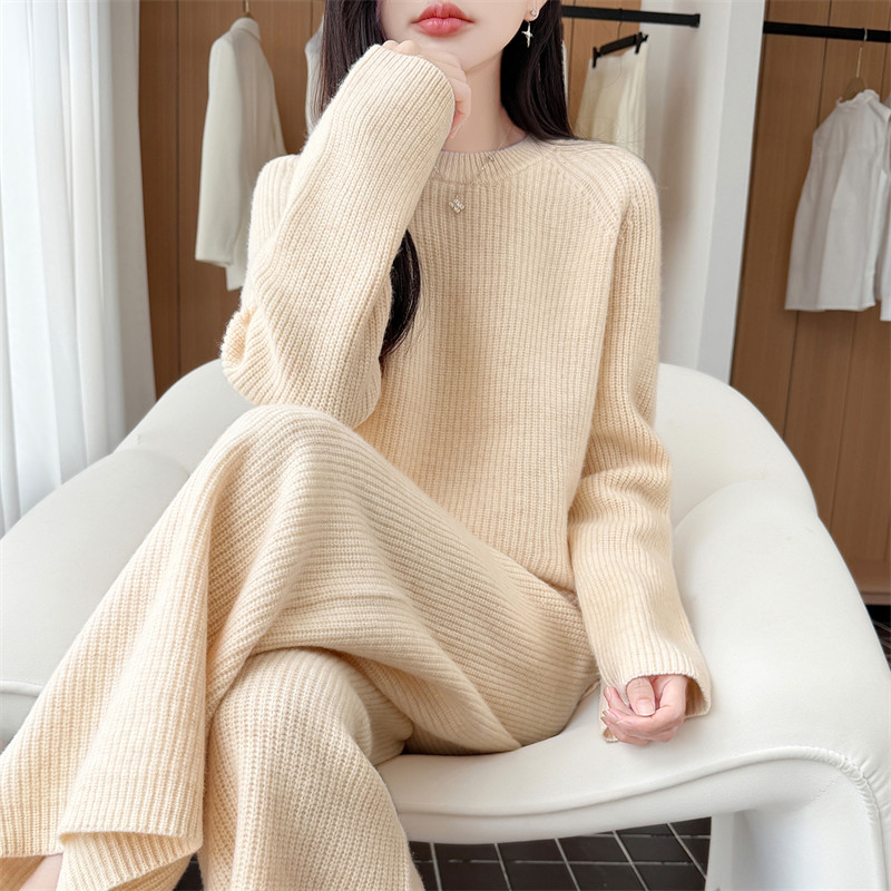 100%纯羊毛针织女保暖两件套