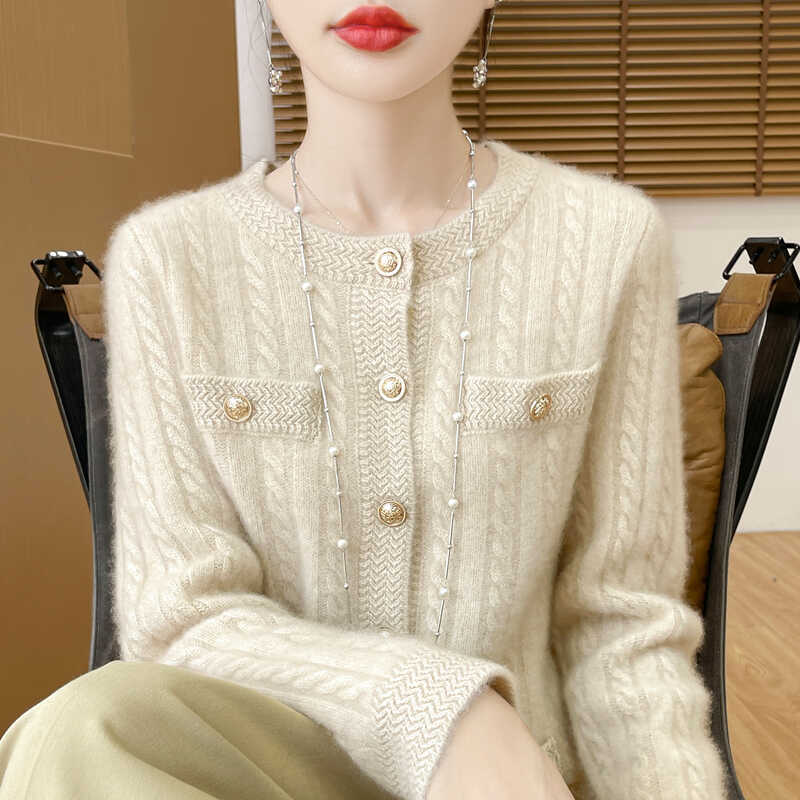 100%羊毛开衫圆领小香风扭花外套