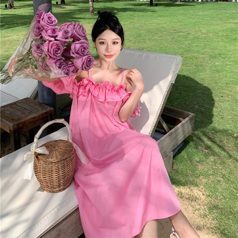 速发2025夏季新款度假拍照甜美宽松荷叶边一字领露肩长款吊带连衣