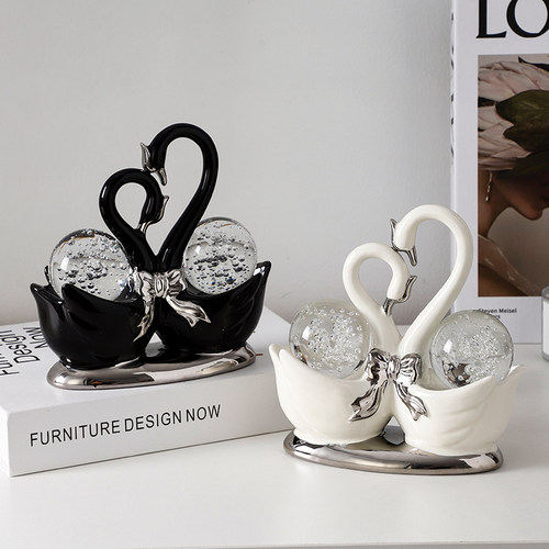 天鹅摆件轻奢现代装饰品