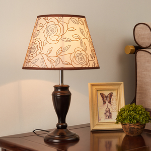 新中式台灯卧室床头简约现代创意温馨家用复古暖光木质床头柜台灯