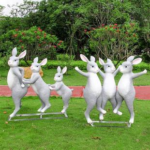 花园卡通兔子摆件玻璃钢动物雕塑户外园林景观小品幼儿园庭院装 饰