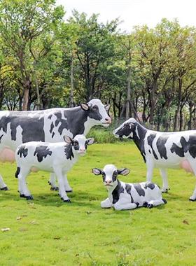 户外园林农场牧场仿真奶牛雕塑草坪西门塔尔玻璃钢黄水牛模型摆件