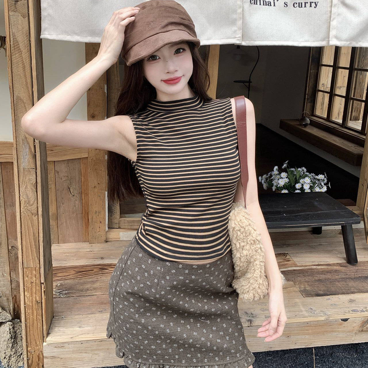 气质百搭高领条纹小众美背吊带背心女外穿带胸垫性感打底无袖上衣