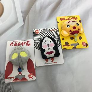 日本 现万代M78店购新款赛罗迪迦奥特曼布斯卡毛绒卡通胸针包装饰