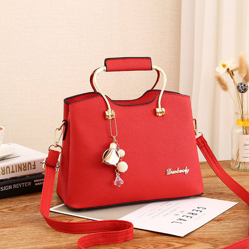 芭特莉包包女包新款2019韩版百搭单肩包女手提包时尚斜挎女士包包