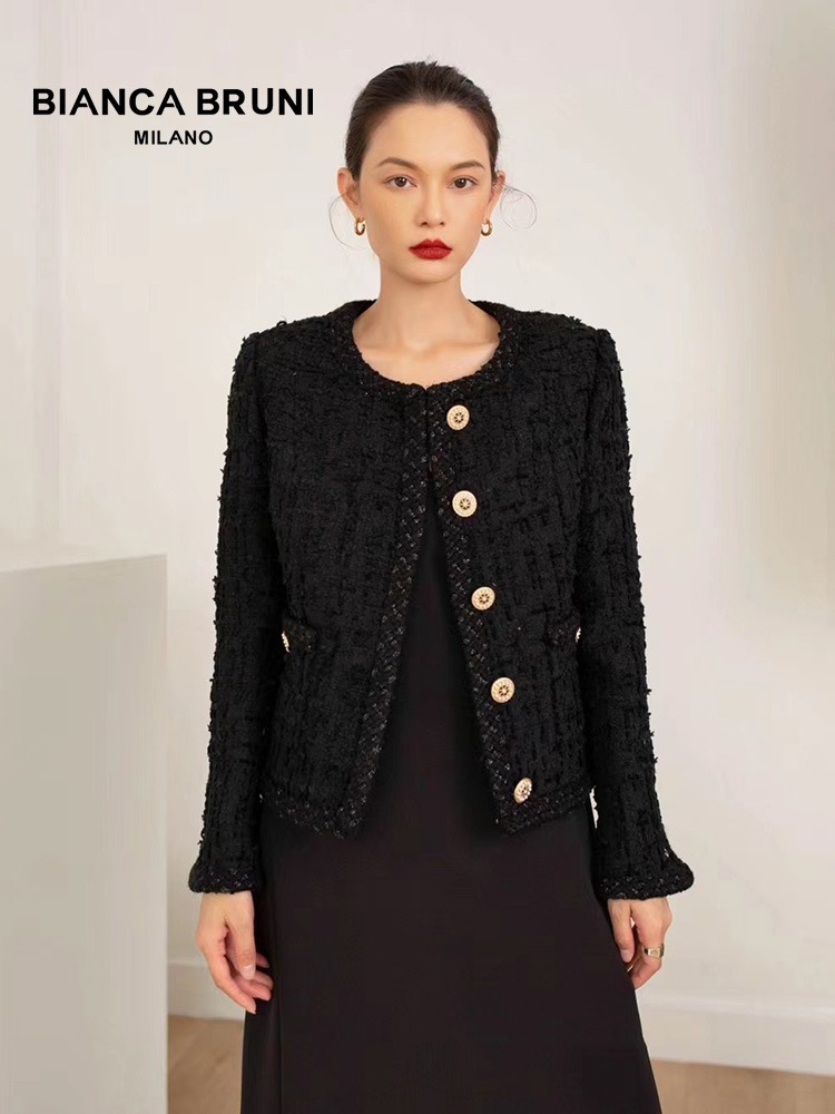 重工黑色珍珠扣小香风外套