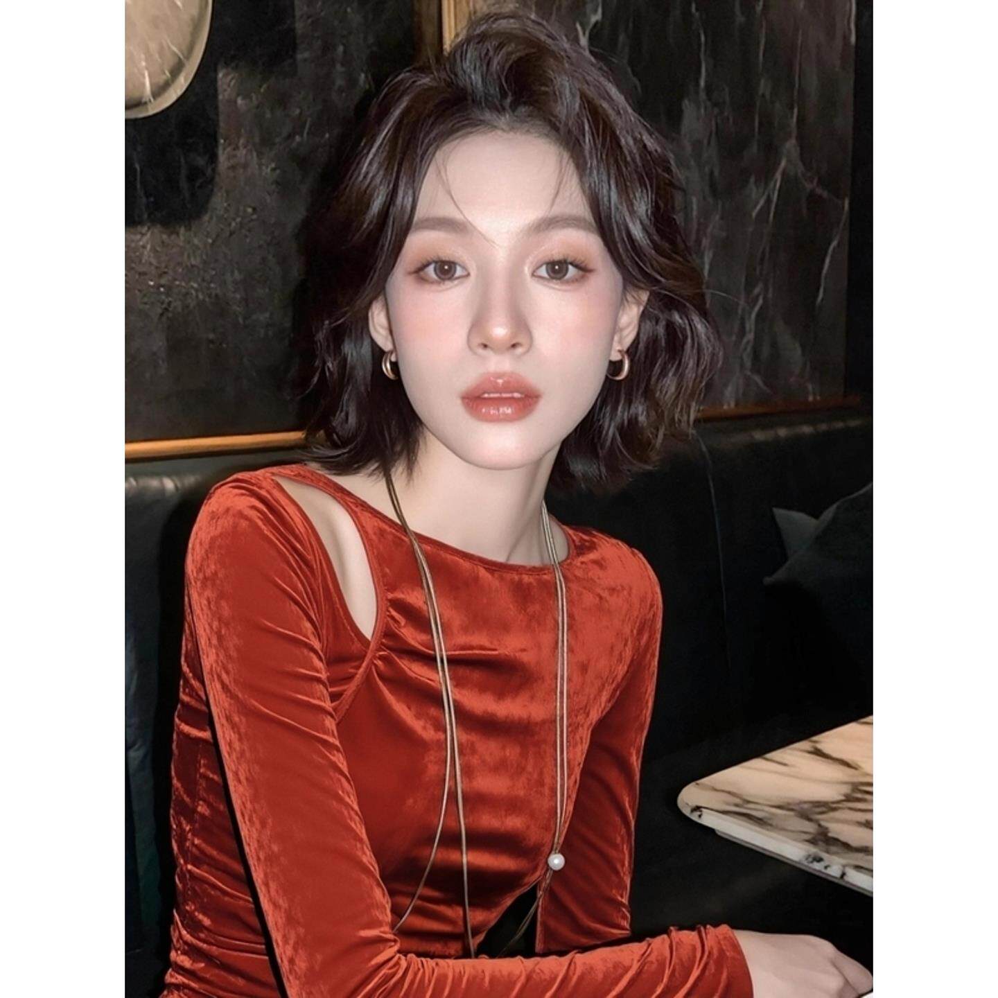 JOYIASS轻熟上衣女装秋冬季2025新款外贸原单小众独特红色丝绒镂