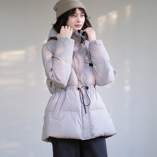 那禾新品短款收腰连帽白鸭绒羽绒服保暖通勤外套女NW54RR0669