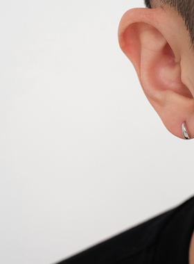 FourPin小水珠耳钉小众设计感甜酷潮流ins简约小巧S925银耳饰男女