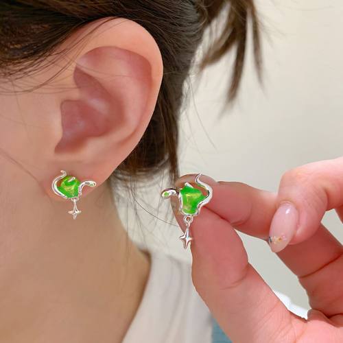 伊甸园RINGRING商店青苹果耳钉女小众设计感复古耳环独特蛇形耳饰