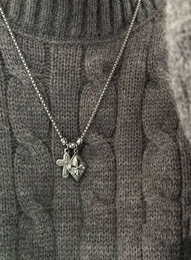 新品推荐 | 小众设计感银色十字架鸢尾花双吊坠气质百搭项链