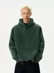 A Puee American Retro Fleece-Lined Hooded Sweatshirt, Washed and Distressed, Versatile Solid Color Pullover High Street Hoodie Jacket for Men