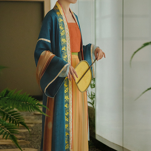 裳宫语沉烟月露宋制汉服复原对襟长衫 售完不补 天丝长褙子百迭裙