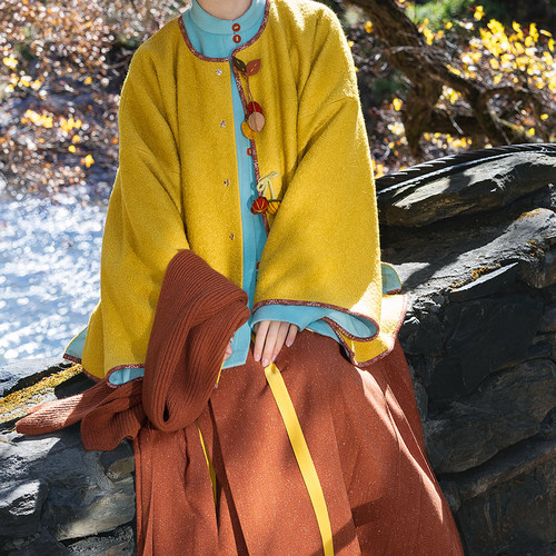 裳宫语明制羊毛呢圆领袄马面裙冬