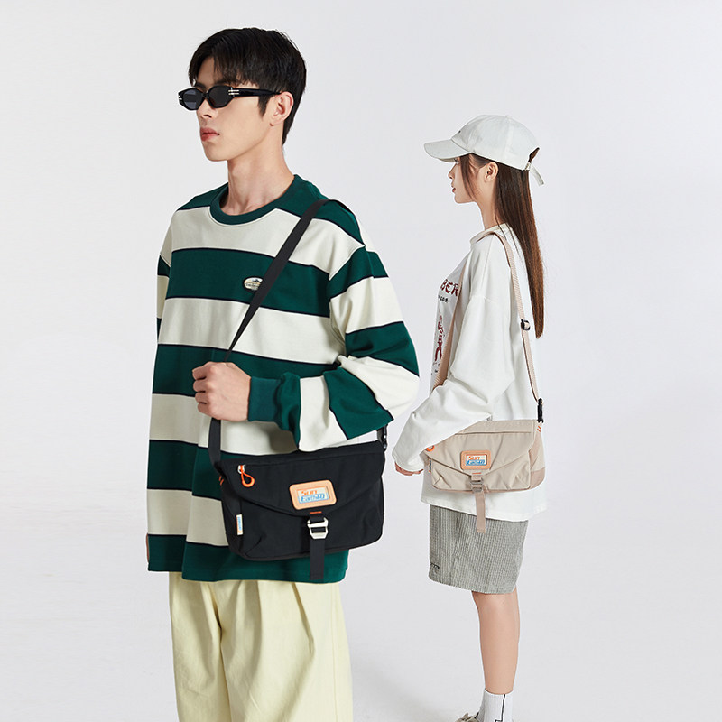 sun earthu日本大容量单肩斜挎包男女情侣校园休闲日常多隔层便携