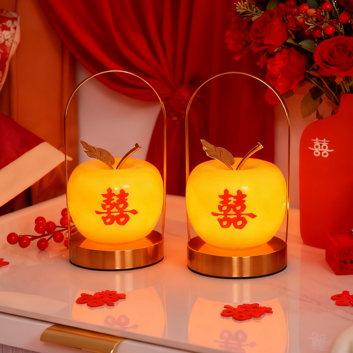 手提苹果结婚台灯婚房长明灯