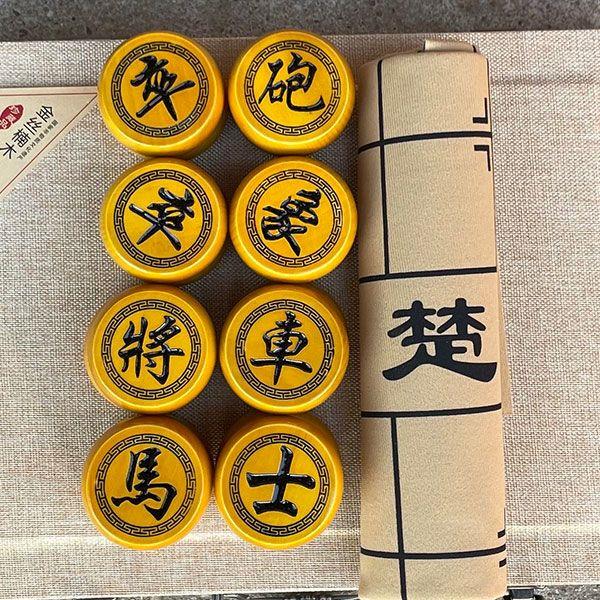 中国象棋金丝楠木60雕刻