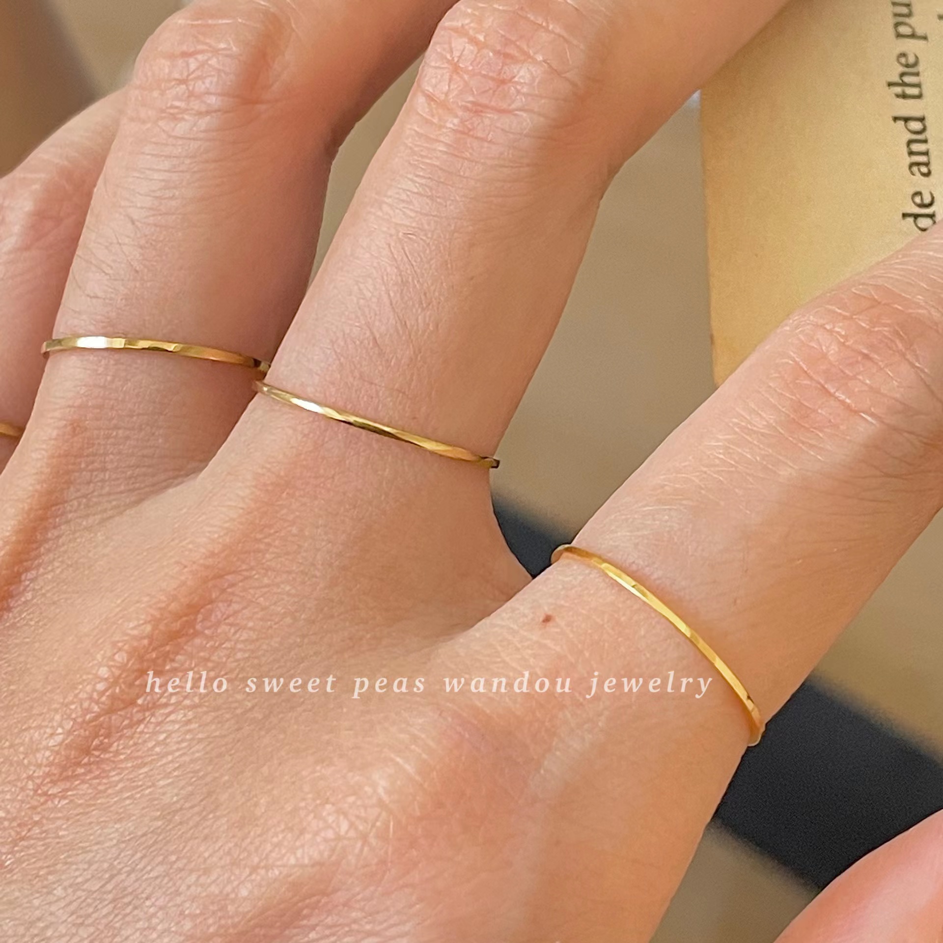 豌豆通勤百搭素圈戒指