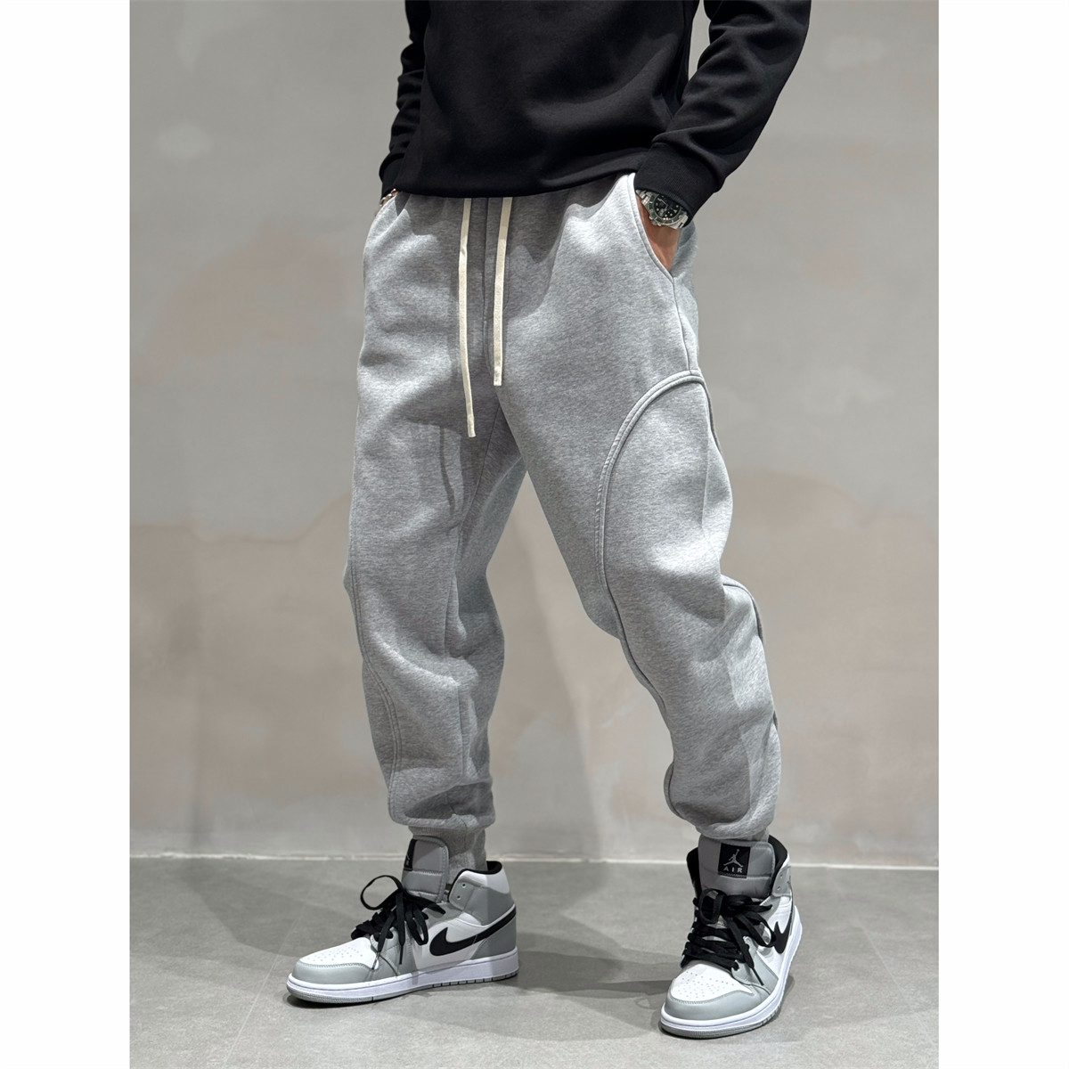 thumbnail for Original Japanese retro corset casual sports sweatpants men's autumn and winter fleece loose small foot three-dimensional cut harem pants