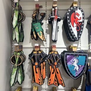 上海乐高乐园纪念品限定周边代购海盗公主独角兽狮族盾牌宝剑魔杖