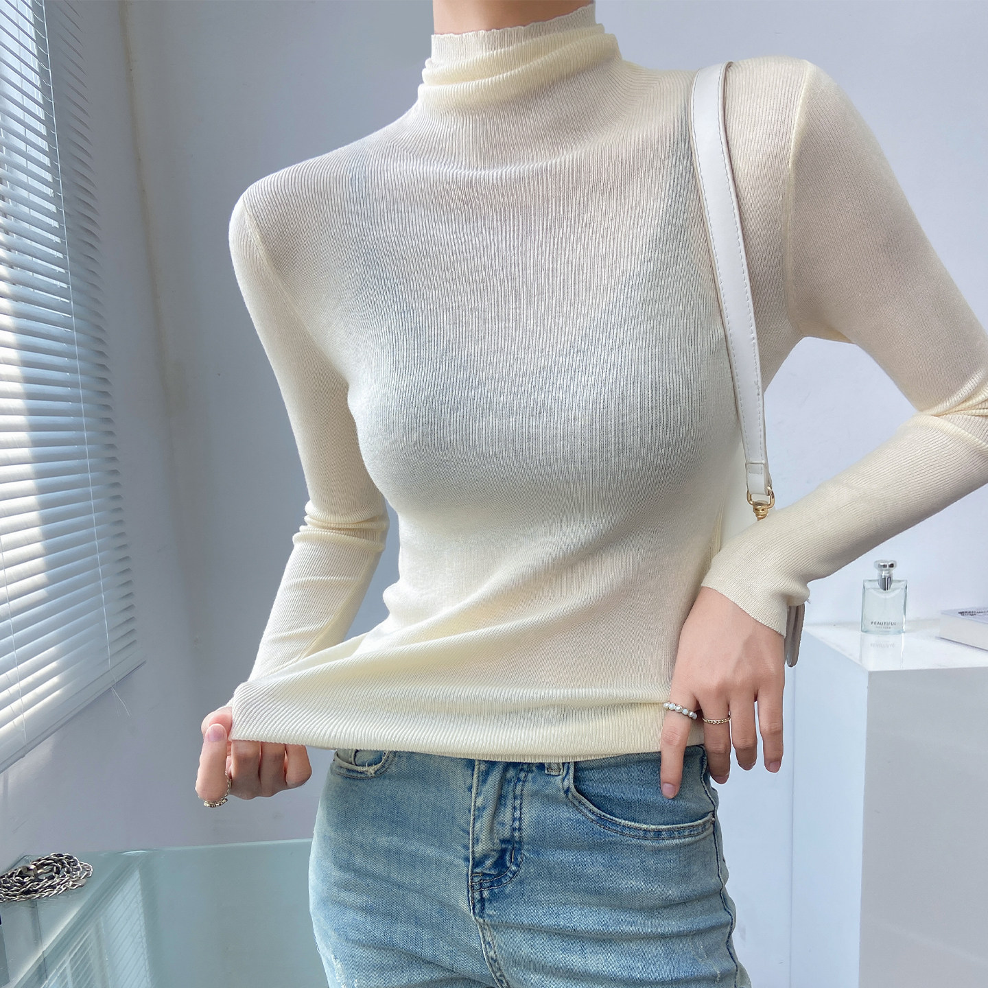 高领羊毛针织高质量打底衫女白色薄款超好看微透毛衣修身内搭上衣,女装/女士精品,毛针织衫,淘宝优惠券,粉丝福利购,淘宝优惠卷