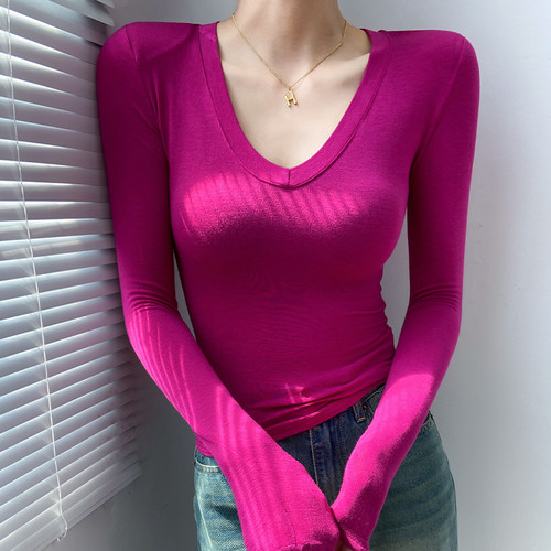 玫红色打底衫女高端超好看垫肩