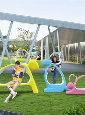 双拼卡通兔子装饰座椅玻璃钢雕塑商场景区游乐园拍照打卡美陈摆件