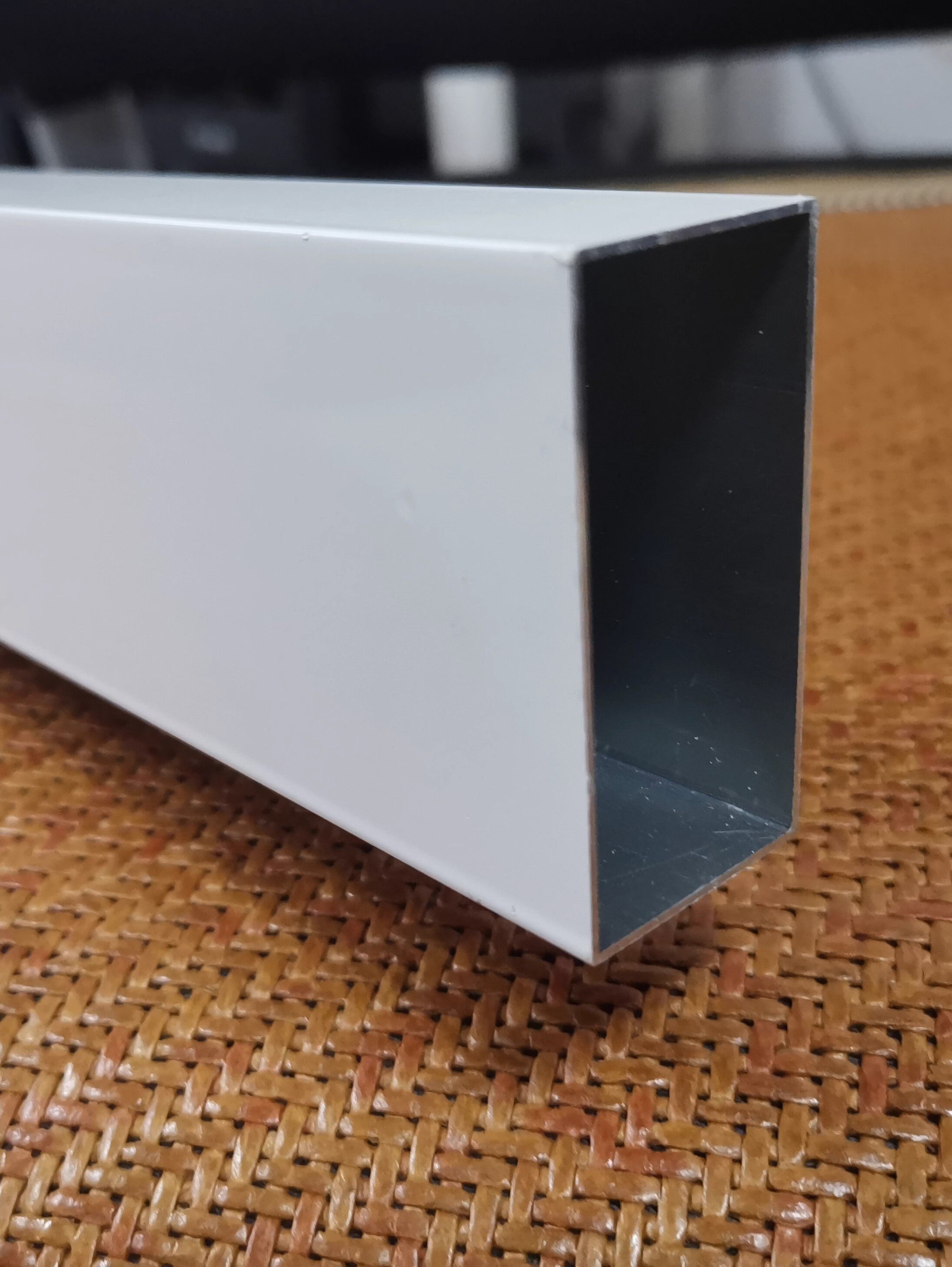 白色25*50铝合金方管砖夹橱柜台面门挡条封边铝材打灶专用铝方通