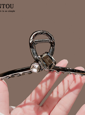 黑色气质方块水晶发夹抓夹女简约高级感鲨鱼夹子后脑勺大号发量多