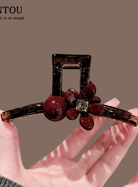 原创设计新年红色百搭花朵抓夹后脑勺盘发鲨鱼夹发饰日常百搭发抓